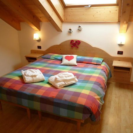 Residence Le Rose Pozza di Fassa Eksteriør billede