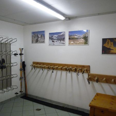 Residence Le Rose Pozza di Fassa Eksteriør billede