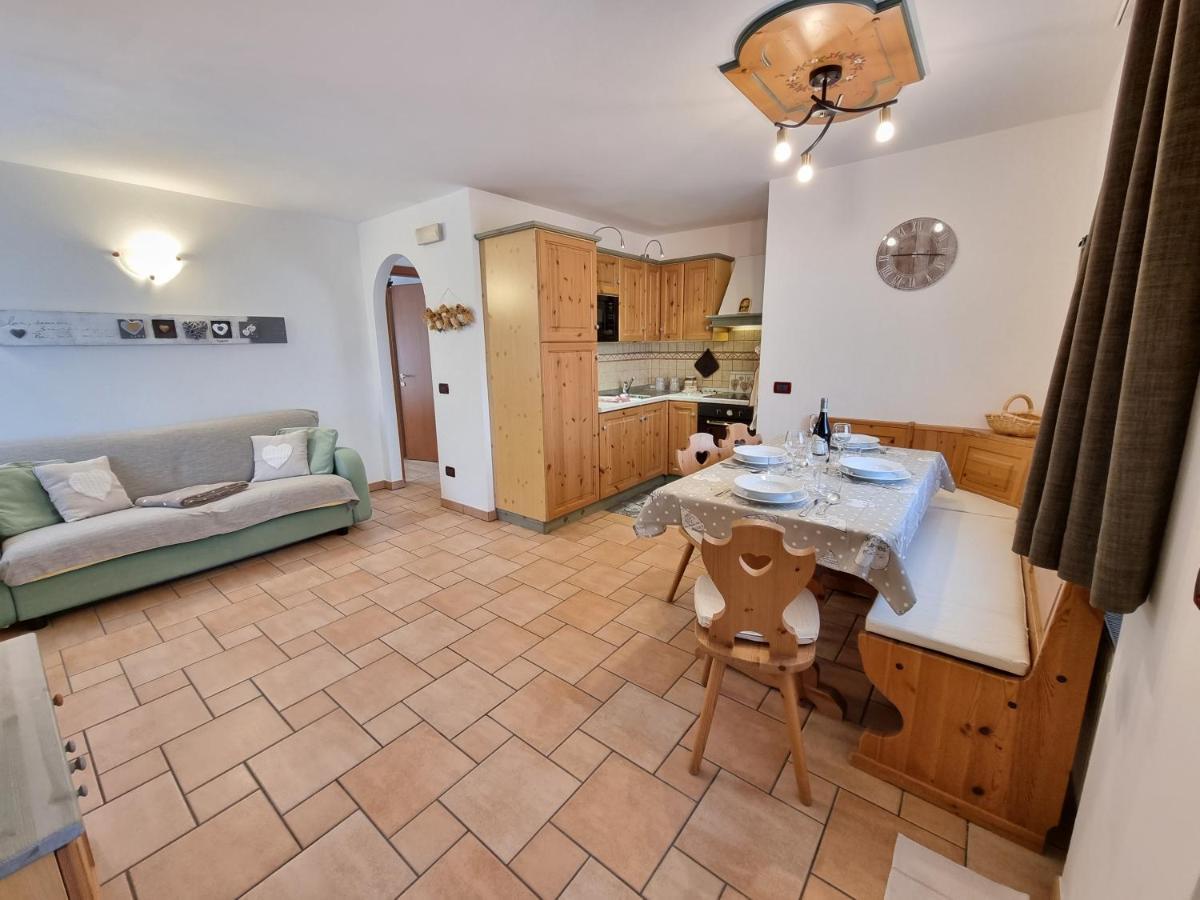 Residence Le Rose Pozza di Fassa Eksteriør billede
