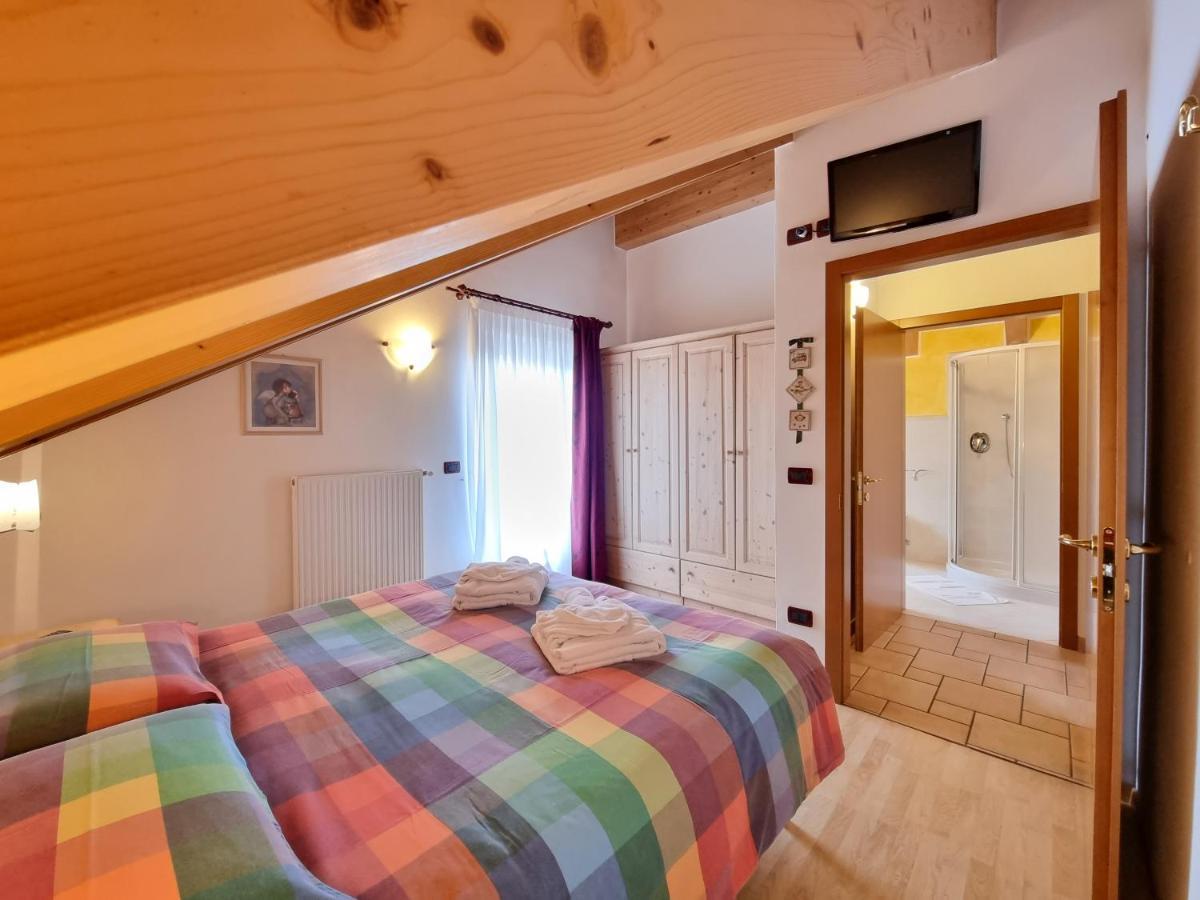 Residence Le Rose Pozza di Fassa Eksteriør billede