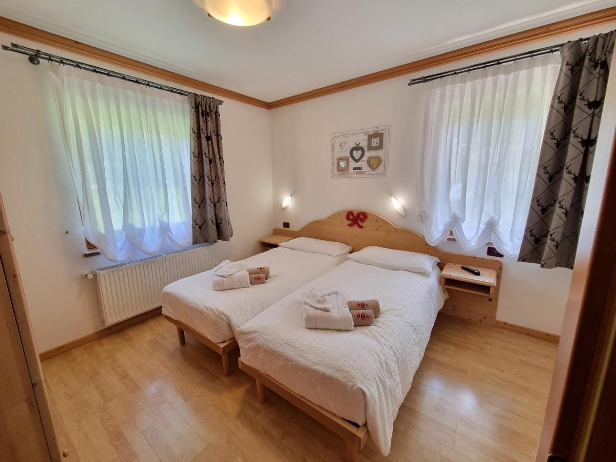 Residence Le Rose Pozza di Fassa Eksteriør billede