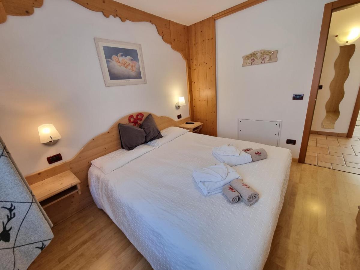 Residence Le Rose Pozza di Fassa Eksteriør billede