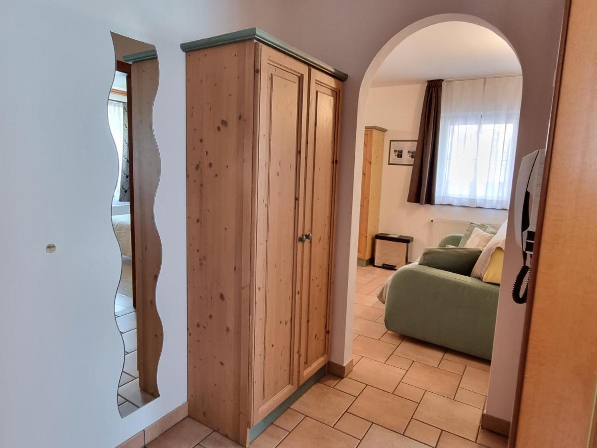Residence Le Rose Pozza di Fassa Eksteriør billede