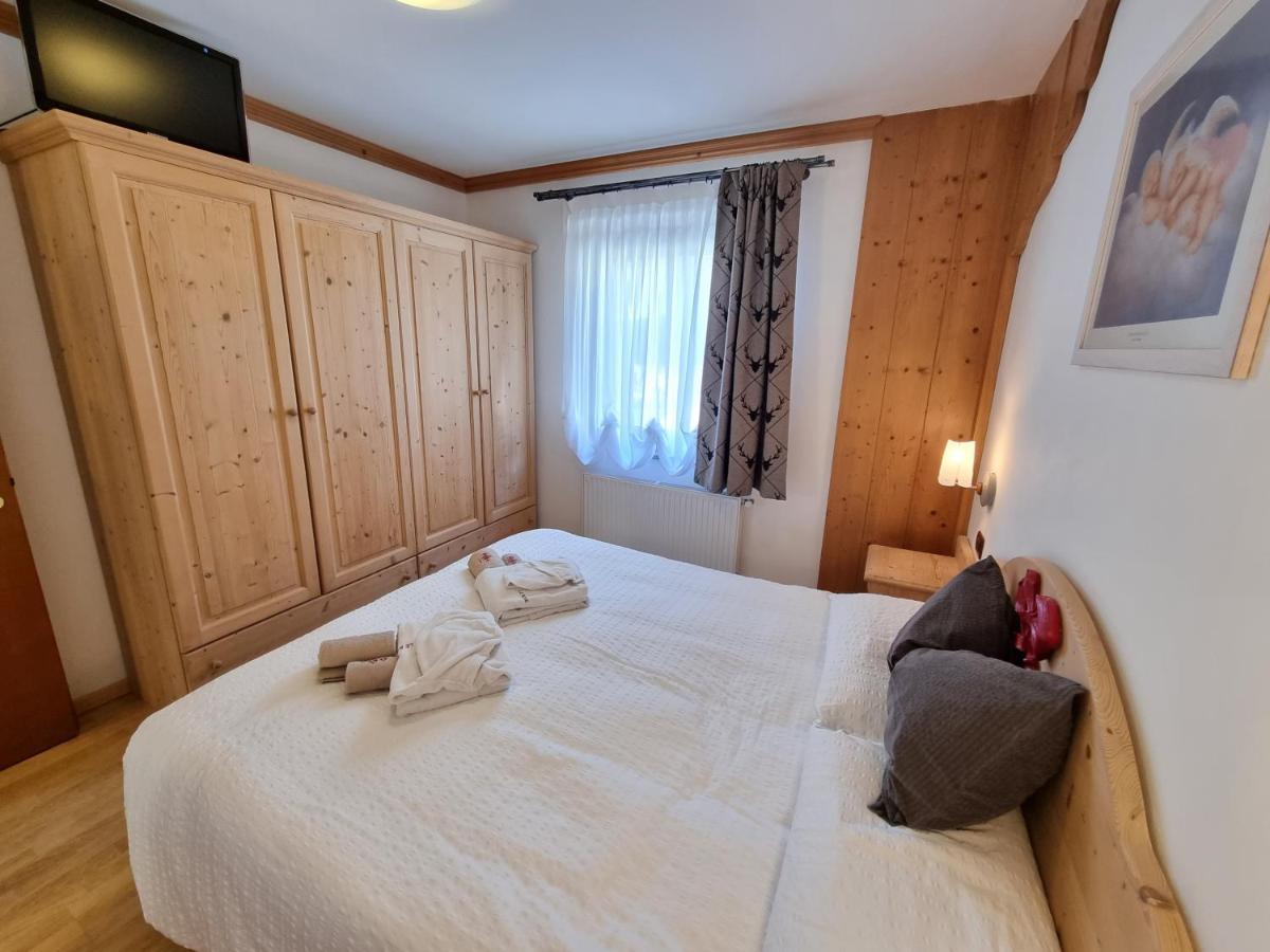Residence Le Rose Pozza di Fassa Eksteriør billede