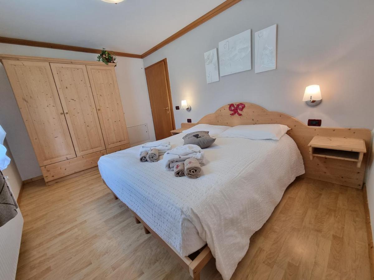 Residence Le Rose Pozza di Fassa Eksteriør billede