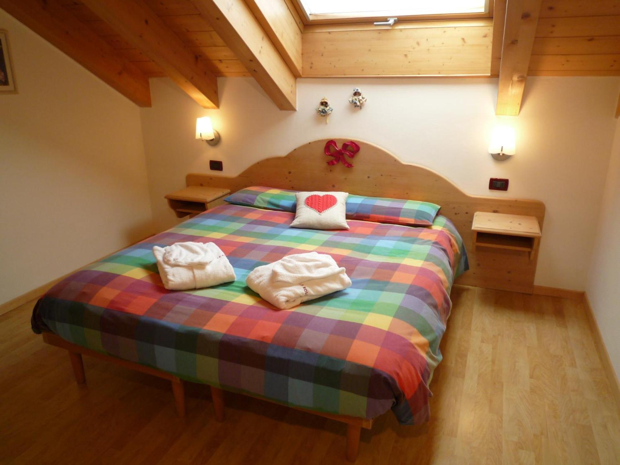 Residence Le Rose Pozza di Fassa Eksteriør billede